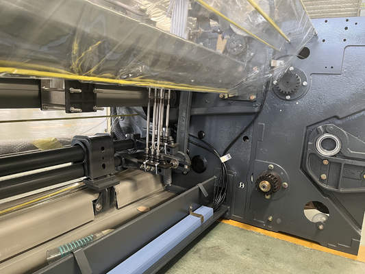 Telar 1200 RPM los 360cm de la tela plana una máquina para el paño que teje