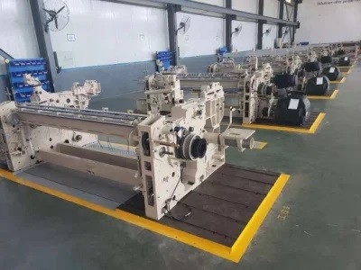 1000 RPM apresuran el telar del algodón de la tela de Jet Looms Double Nozzle los 200cm del aire