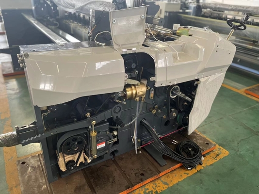 agua Jet Loom Single Nozzle de los telares 700 RPM 8100 de la materia textil de los 210cm