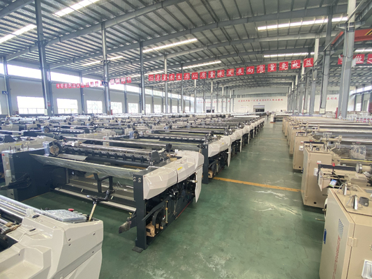 Telar del agua de Jet Loom Dobby los 380cm del algodón electrónico de la leva 3.8kw