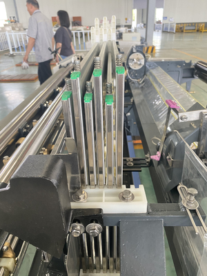 Agua mecánica electrónica Jet Loom Weaving Machine del telar de Dobby de la boca doble los 210cm